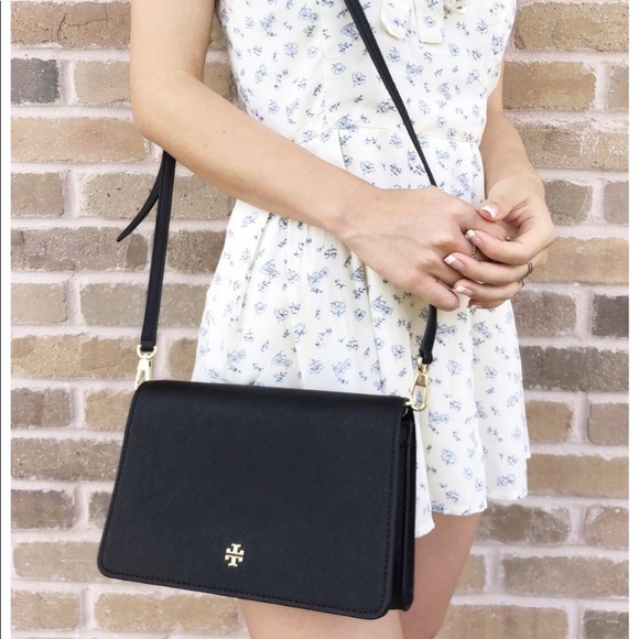 Tory Burch Handbags - ⚡️FLASH SALE⚡️$180 w/ free shipping⚡️Tory Burch Emerson Cross body Bag black